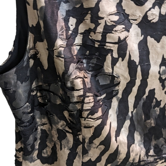 Frank Lyman unique distressed Dress size 10. Black and gold. Very femi… - Picture 5 of 13